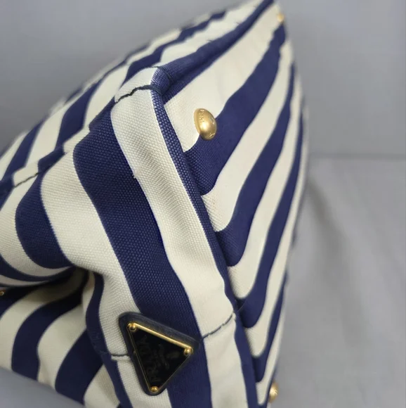 ✨️PRADA Canapa Convertible Tote Bag - Picture 9 of 16